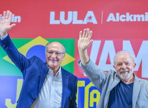 PT tem disputa interna por mais cargos na transição de governo
