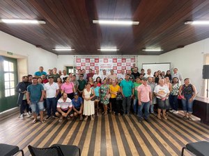 Apoio da Prefeitura de Penedo ao agricultor familiar gera mais de R$ 2,5 milhões para famílias da zona rural