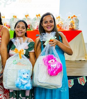 Prefeitura realiza 1ª entrega de enxovais do programa “Mãe Arapiraquense” de 2026