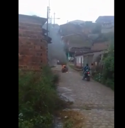 Motocicleta pega fogo em via pública de Joaquim Gomes