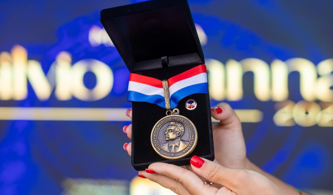 Governo de Alagoas divulga lista dos homenageados da Medalha Silvio Vianna 2025