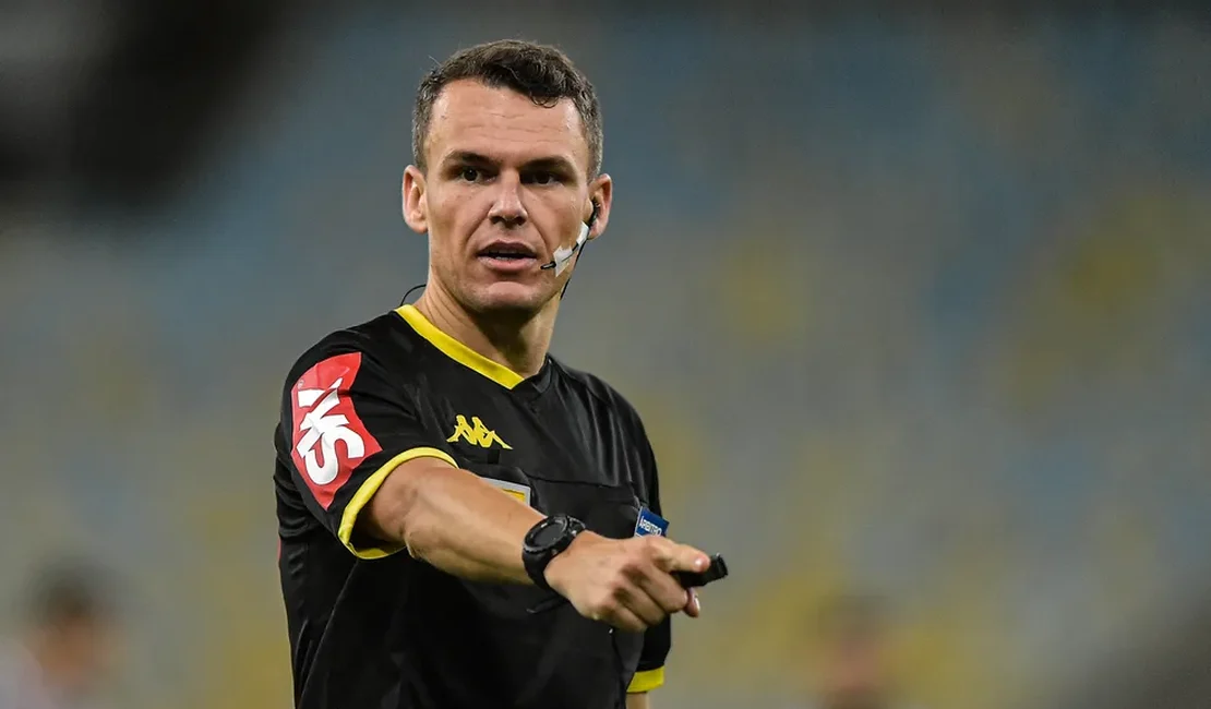 Paulo Cesar Zanovelli: Árbitro FIFA de MG apita duelo decisivo entre CSA x Nacional