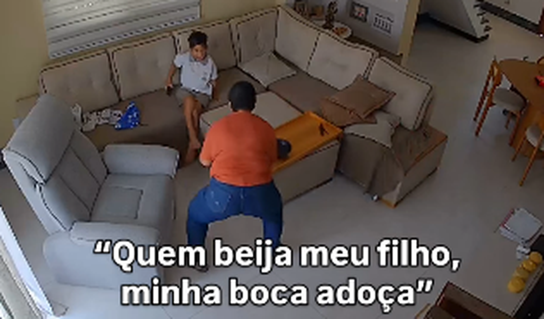 Mãe se emociona ao flagrar doméstica elogiando filho enquanto cuidava dele