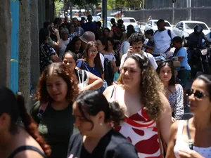 Professores fazem a primeira edição da Prova Nacional Docente