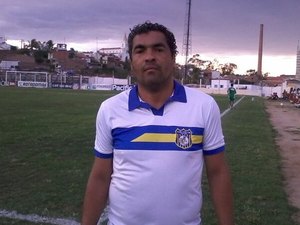 Ex-auxiliar no ASA, Roberto de Jesus vai comandar América de Pernambuco