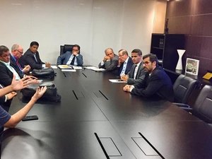 SINDAPEN solicita concurso público durante reunião com presidência do TJ