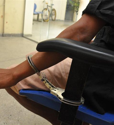 Foragido da Justiça é preso por violência doméstica e por tentar agredir policiais em Arapiraca