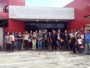 Professores de Lagoa da Canoa denunciam prefeitura ao MPE