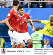 'Parou aqui', ironiza zagueiro suíço ao postar foto em que puxa Neymar