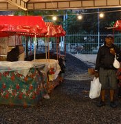 Fortes chuvas afastam clientela e prejudicam renda de comerciantes em Maceió