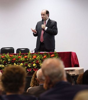 Ministro da Educação participa de evento em Maceió