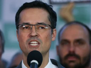 Maioria do TSE mantém suspensão da campanha de Deltan ao Senado