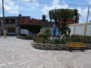 Nova imagem de Nossa Senhora das Graças é posta em São Luís do Quitunde
