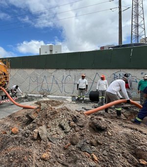Prefeitura realiza obra de drenagem na alça lateral do viaduto João Lyra