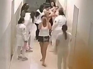 Tensão e alívio marcam salvamento de bebê que se engasgou com tampa