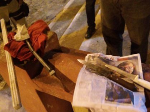 Trio acusado de matar homem a golpes de facas, paus e barras de ferro é preso