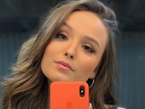 Larissa Manoela se empolga ao conhecer Will Smith em tapete vermelho: ''Meu maior desejo''