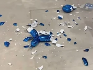 Em visita a feira de arte, colecionadora quebra obra de R$ 217 mil