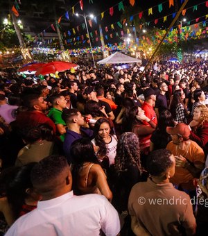 Abertura do São João do Povo reúne multidão e celebra tradição em Palmeira dos Índios