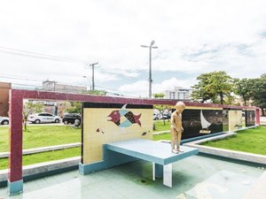 'Mijãozinho' da Praça Sinimbu é recolocado no chafariz