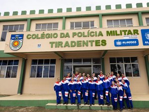 Educação divulga lista da segunda chamada para matrículas no Colégio Tiradentes