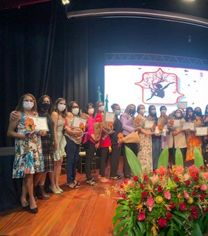 Vereadora participa da 2ª Edição do Prêmio Mulher Raiz