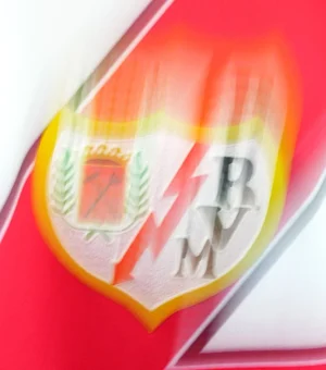 Ônibus com torcedores de clube espanhol é alvo de emboscada na Polônia