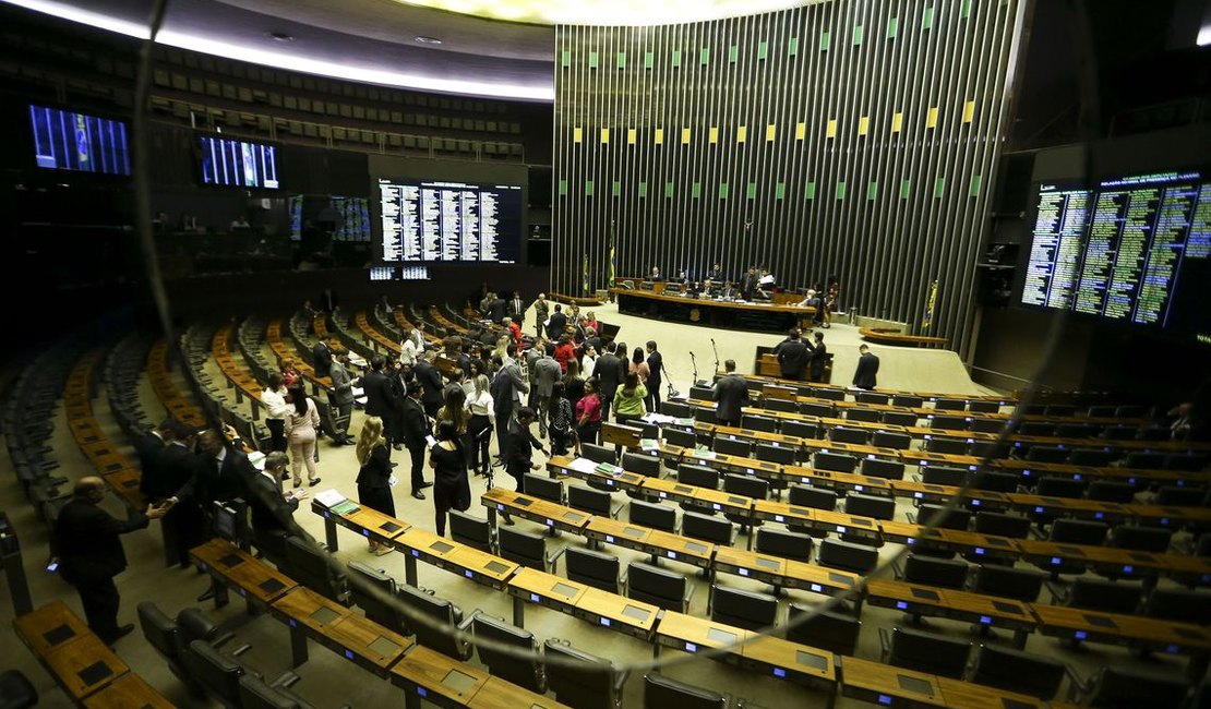 Eleições 2018: 75% dos deputados federais devem se reeleger