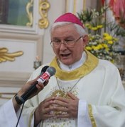 Bispo dom Valério recebe comenda Manoel André na Câmara de Arapiraca