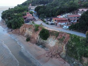 Prefeito Déo avisa que prefeitura fará desvio de rota para trecho interditado em Japaratinga