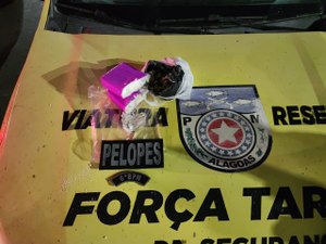 Polícia apreende maconha e crack no Passo de Camaragibe
