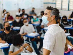 Educação divulga nova lista com mais 11 mil beneficiados do Cartão Escola 10