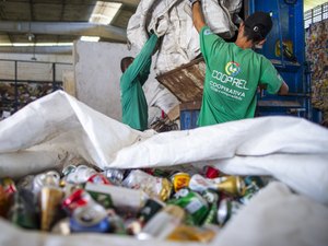 Cooperativas de recicláveis em Maceió terão espaços para triagem de resíduos