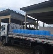 Casal doa 300 garrafões de água para vítimas da enchente de Santana do Ipanema