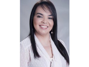 Ex-prefeita acusada de desviar R$ 3 milhões se apresenta à justiça 