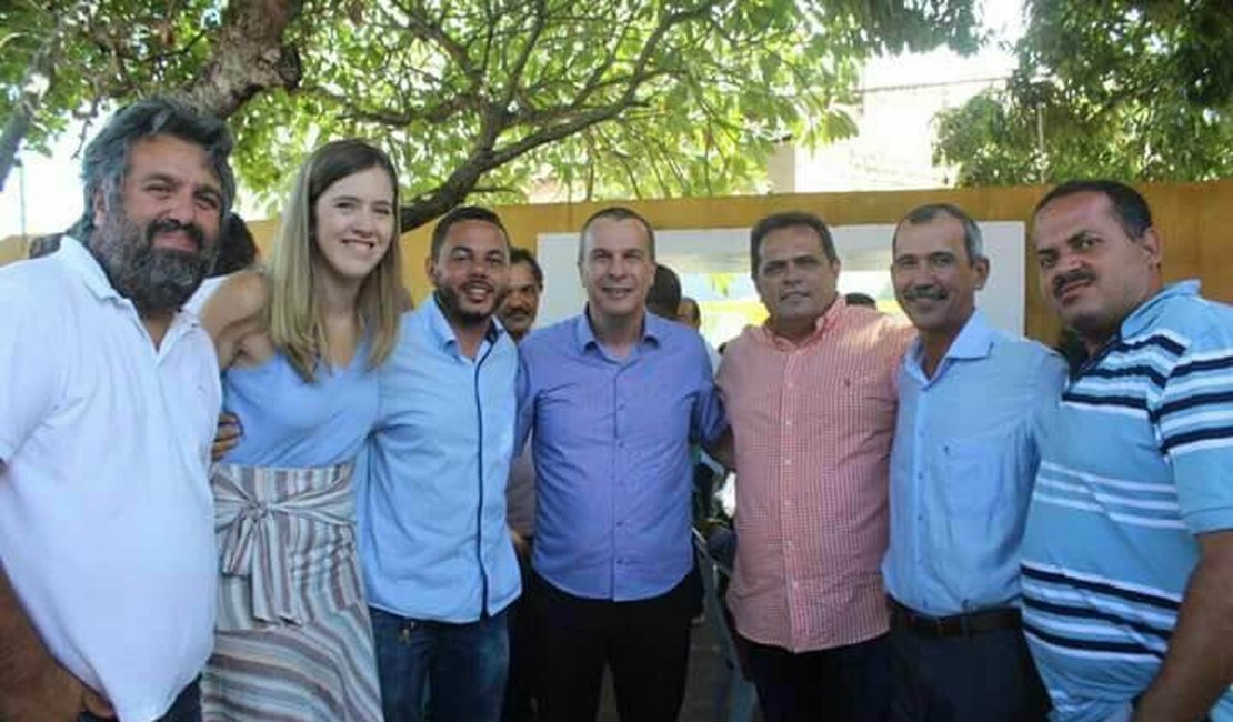 Cibele Moura consegue bases eleitorais de Sérgio Toledo e se fortalece para campanha 