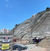 Obras de contenção de encostas avançam no Vale do Reginaldo e Grota Santa Helena