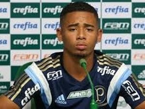 Divulgação de diálogo em que critica Palmeiras irrita Gabriel Jesus