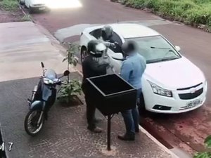 Empresário que levava R$ 15 mil é baleado na cabeça durante assalto e sobrevive