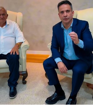 Governador anuncia obras em município do Sertão