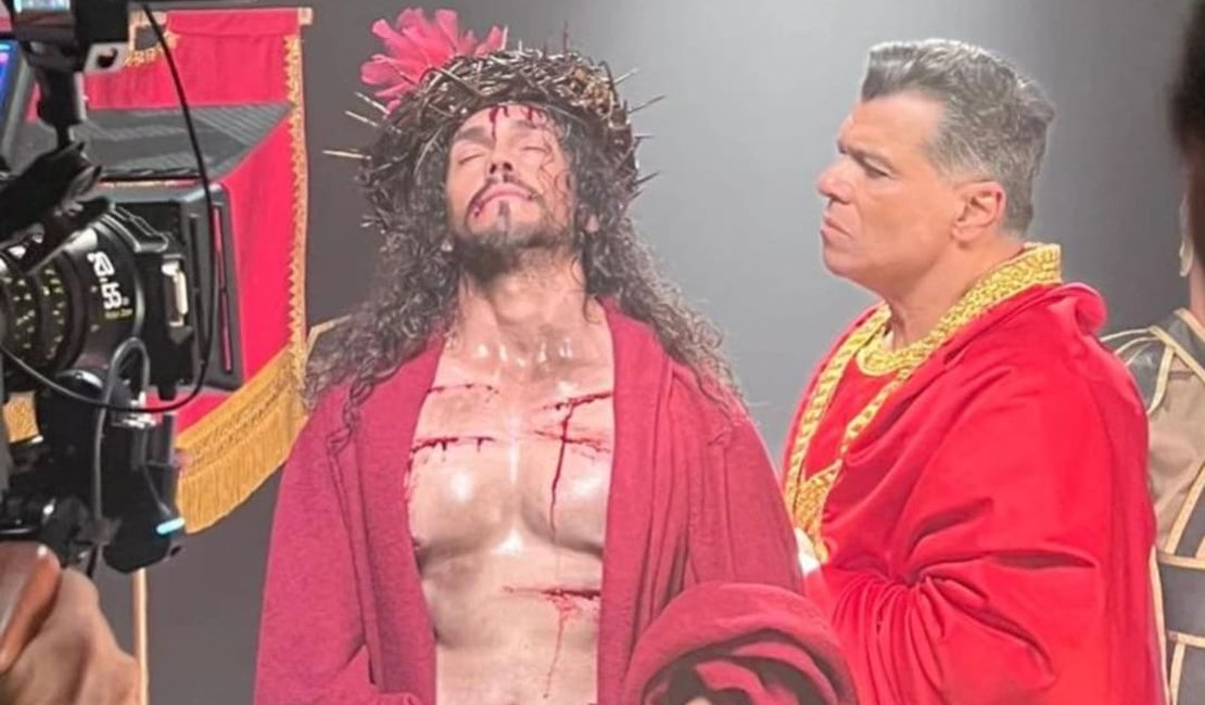[Vídeo] Maurício Mattar, elenco e produção falam da retomada da Paixão de Cristo em Arapiraca