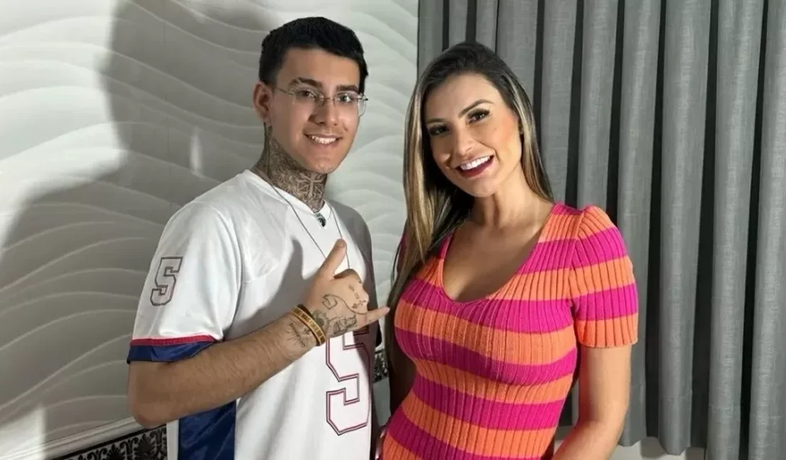 Andressa Urach comemora entrada do filho em site adulto: 'Bem-vindo'