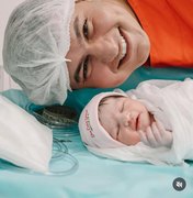 Prefeito de Rio Largo comemora nascimento da filha Ana Clara