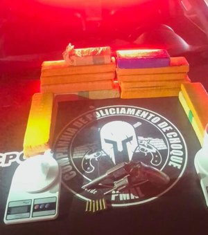 Homem é preso com 13 kg de maconha e arma de fogo no Tabuleiro do Martins