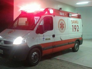 Mulheres brigam e uma acaba sendo esfaqueada durante confusão