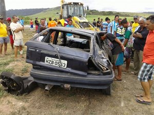 Colisão na BR 101 deixa condutor gravemente ferido