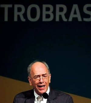 Petrobras reduz preço da gasolina, mas descarta mudar política de reajuste