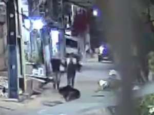 Duas crianças e um jovem são baleados durante atentado no Jacintinho