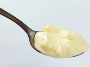 Briga entre amigos motivada por maionese termina em morte nos EUA