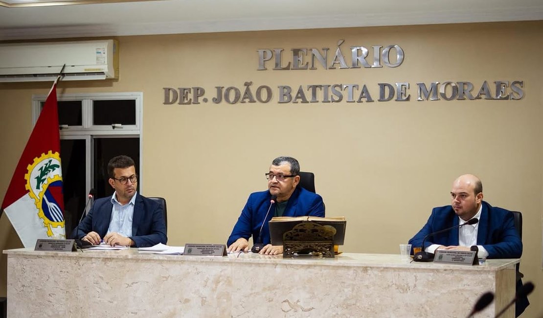 Câmara de Porto Calvo recebe Projeto de Lei do concurso público